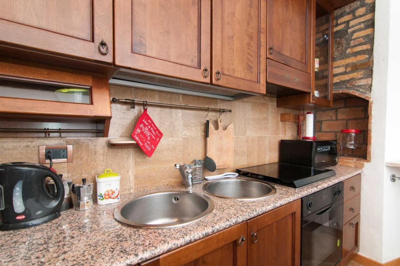 Termini Colosseum Apartment Рим Екстериор снимка