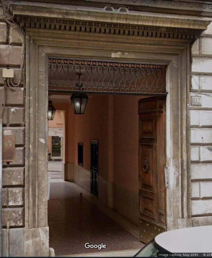 Termini Colosseum Apartment Рим Екстериор снимка